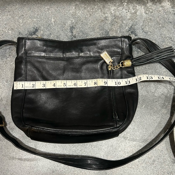 black Tignanello all leather shoulder bag - Picture 8 of 12